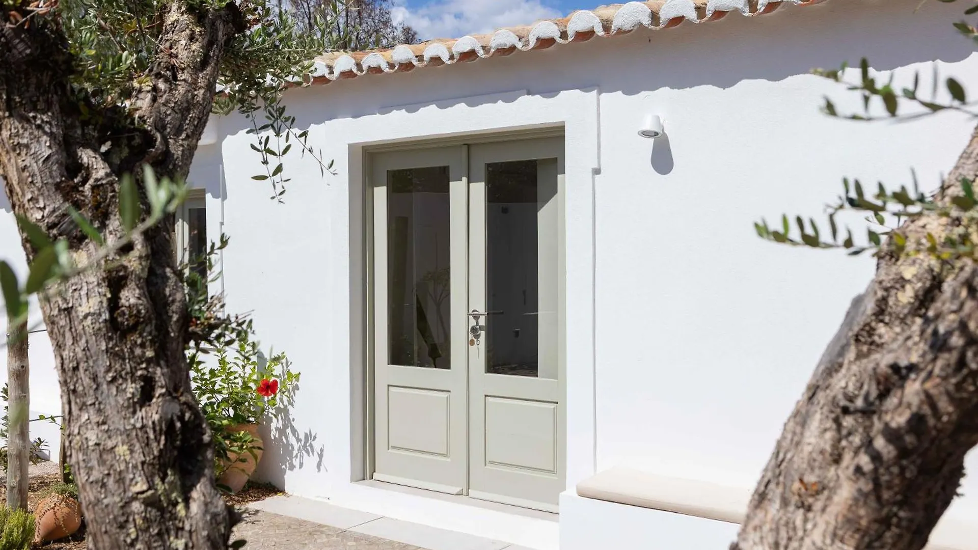 Konukevi Amago Guesthouse Santa Bárbara de Nexe Portekiz
