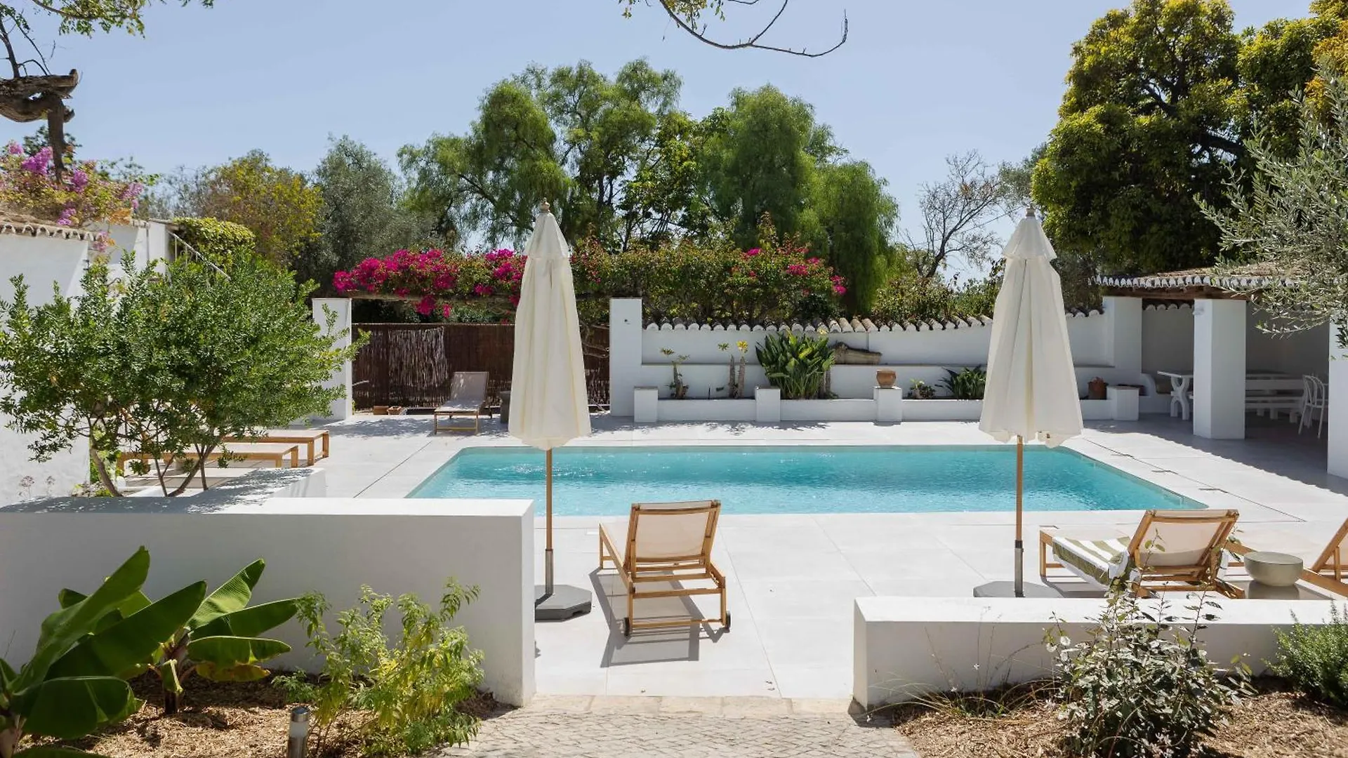 Amago Guesthouse Santa Bárbara de Nexe