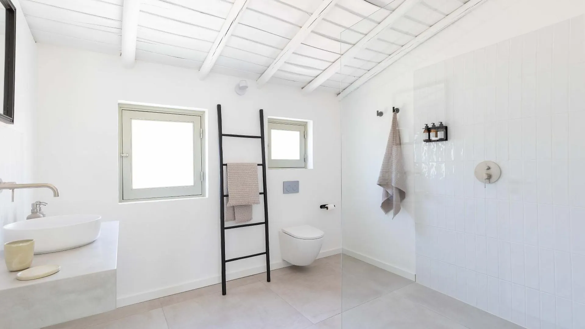 Konukevi Amago Guesthouse Santa Bárbara de Nexe Portekiz